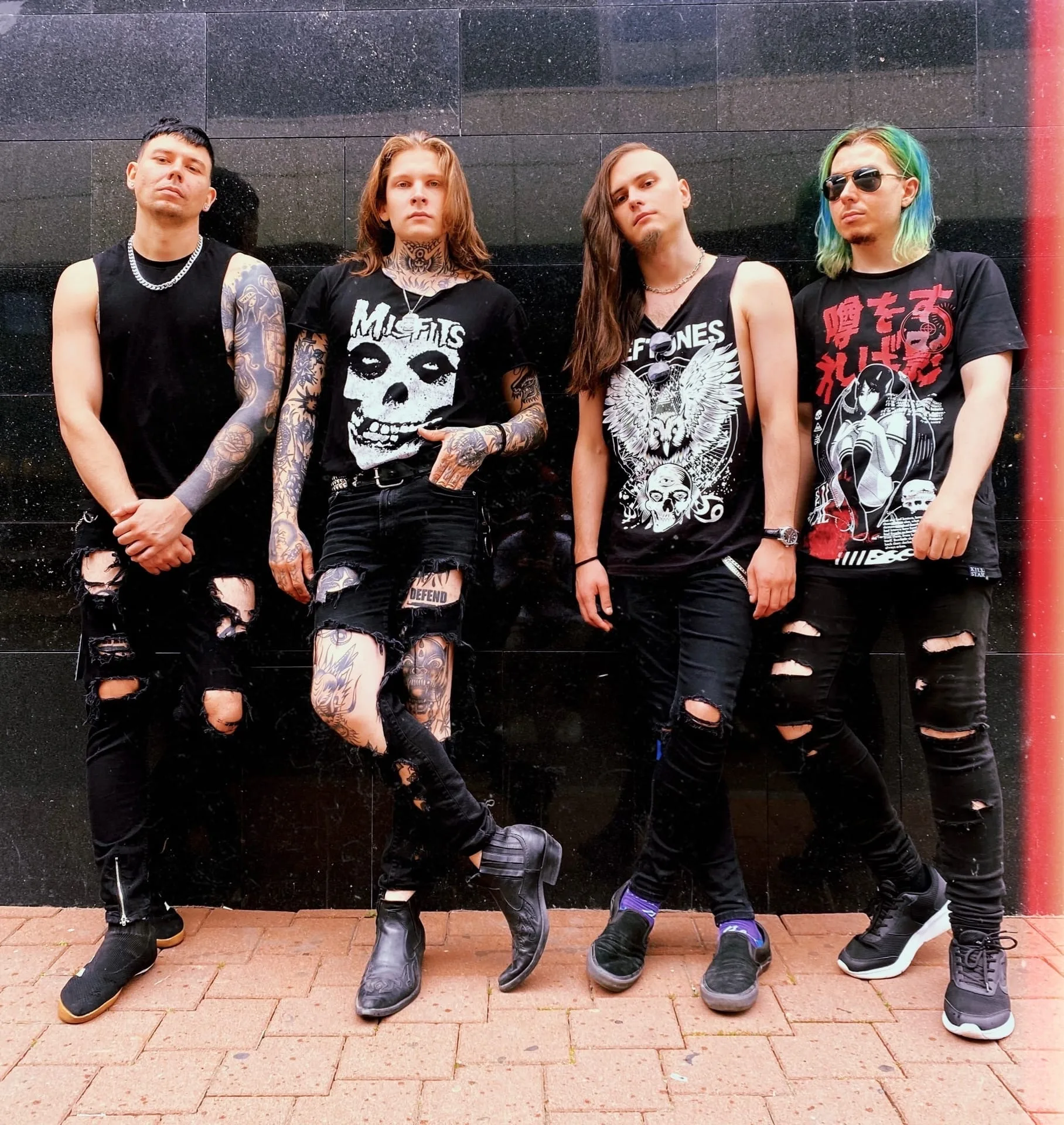 Neverlove live